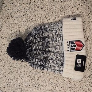 USWNT Cuffed Knit Hat with Pom